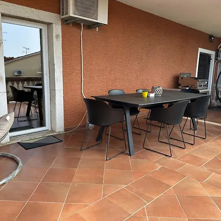 Peloza 1 Apartment *