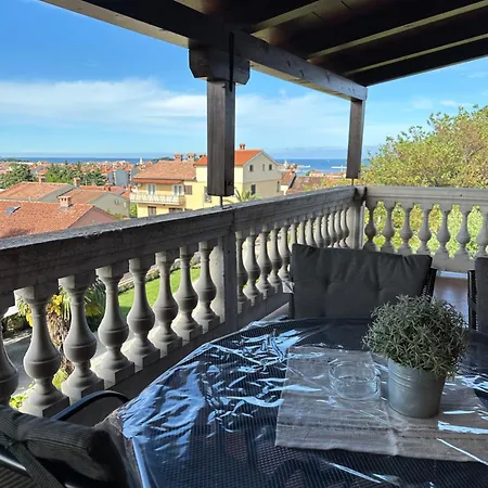 Apartment Peloza 1