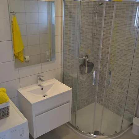 Apartment Peloza 1